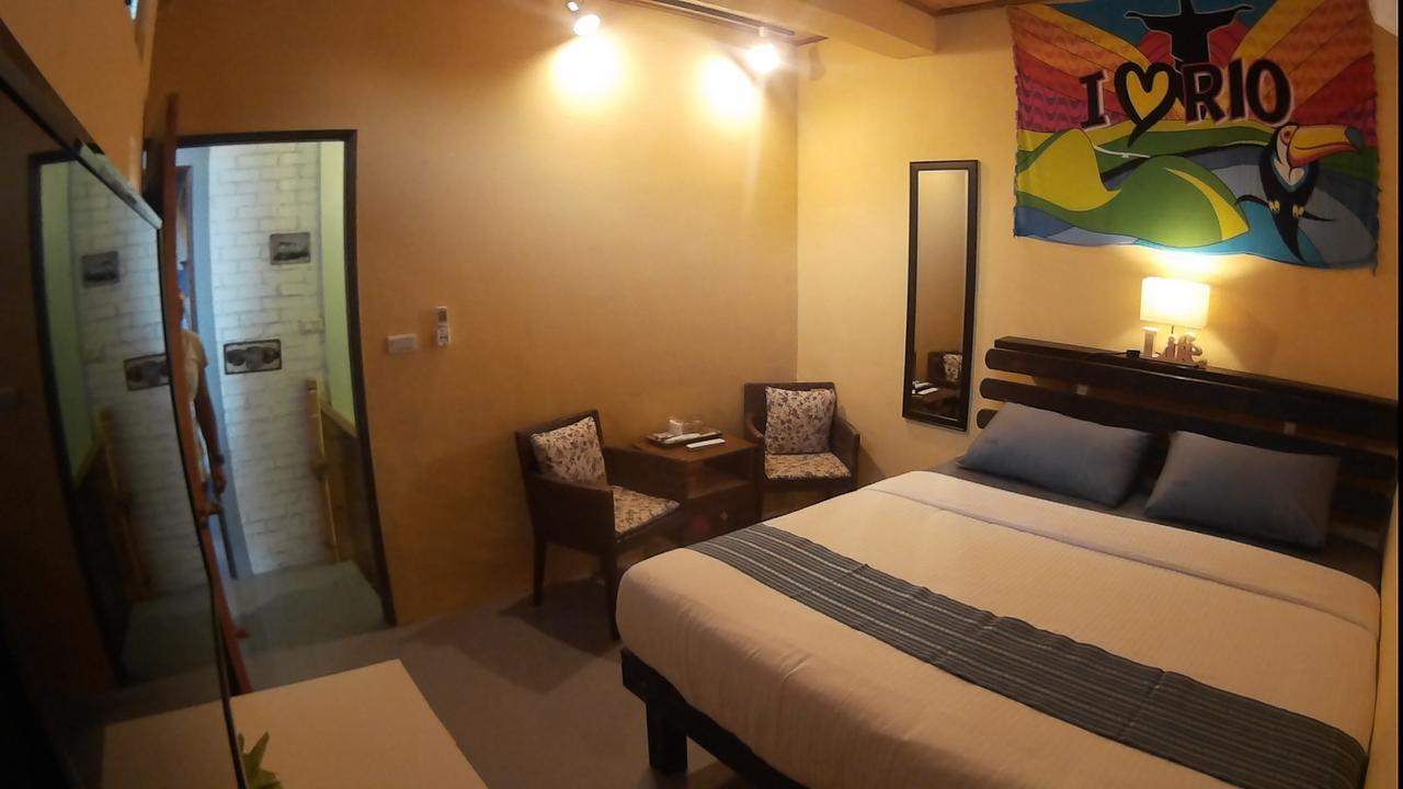 On Board Hostel Manzhou ภายนอก รูปภาพ