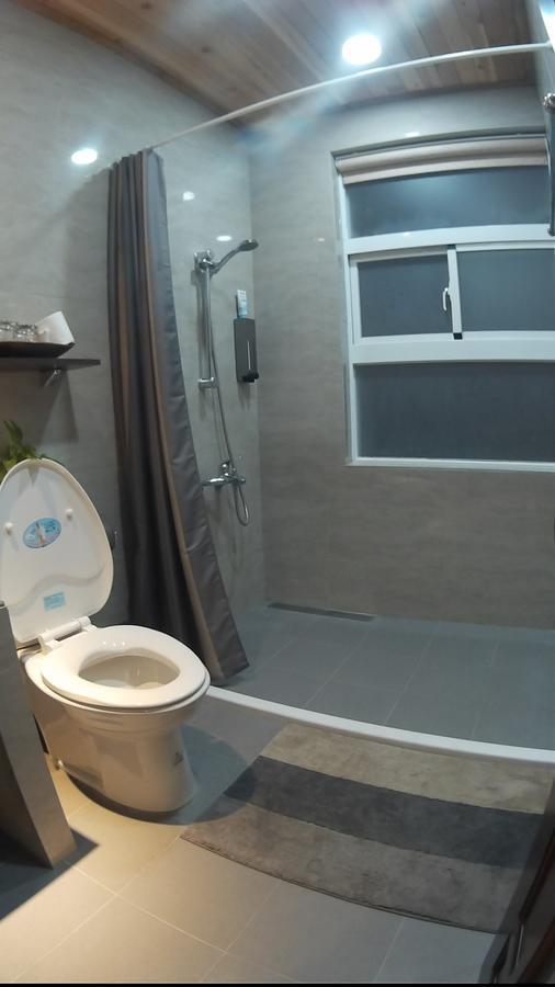 On Board Hostel Manzhou ภายนอก รูปภาพ
