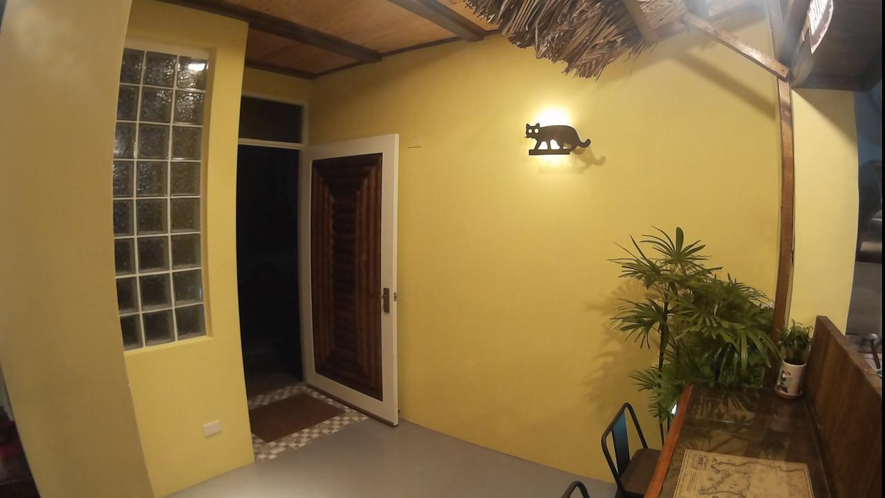 On Board Hostel Manzhou ภายนอก รูปภาพ
